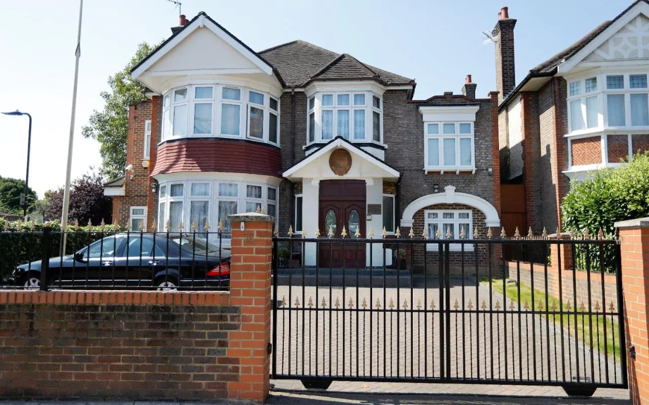 ΕΚΤΑΚΤΟ: Εκκενώθηκε η πρεσβεία της Βόρειας Κορέας στο Λονδίνο